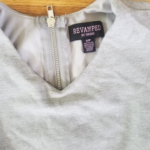 🌸 3/$15 Revamped Crop Top S - Picture 2 of 3